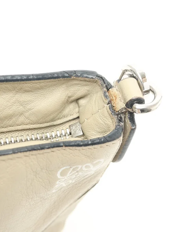 Loewe Puzzle Shoulder Bag in Leather from A Retro Tale, photo 8 of 9