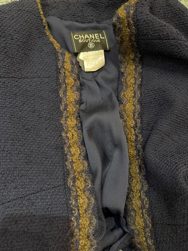 Chanel blue navy tweed 38 jacket in Navy Tweed from Luxury Promise