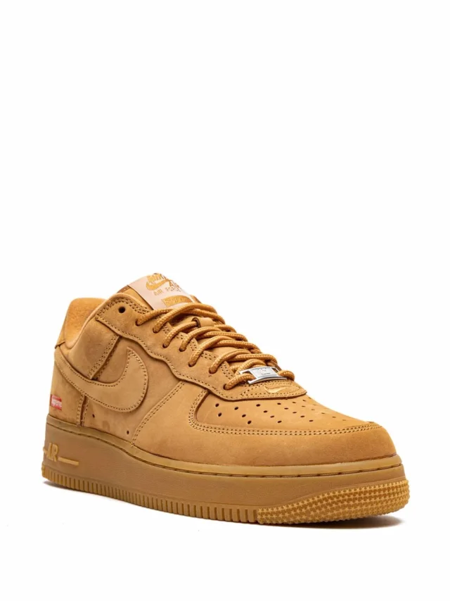 Nike x Supreme Air Force 1 Low SP "Supreme" sneakers, photo 2 of 2 from FARFETCH