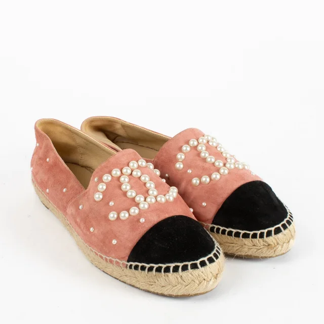 Chanel Pink Espadrilles With Pearls - Size 39 in Pink Leather from Labellov, photo 2 of 2