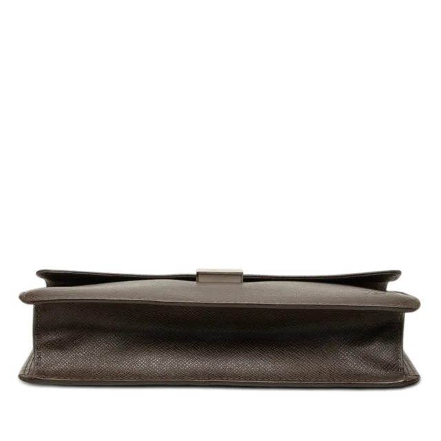 Brown Louis Vuitton Taiga Selenga Clutch Bag in Brown Leather from Designer Revival, photo 2 of 2