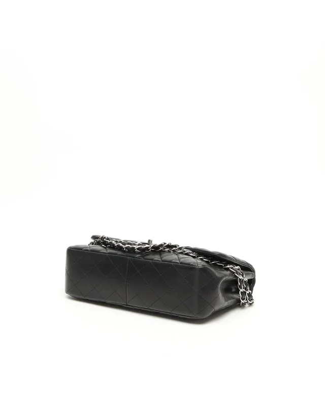 Chanel Classic Jumbo Single Flap Bag in Lambskin from A Retro Tale, photo 4 of 12