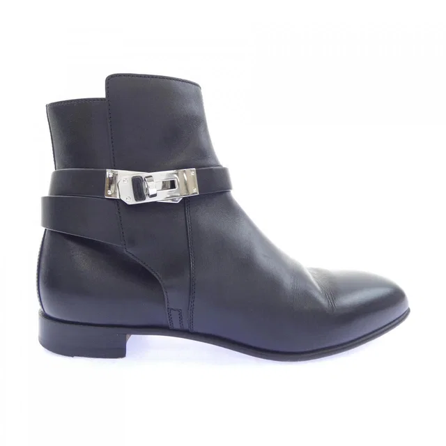 Hermès Neo Kelly Buckle Boots from The Reluxe