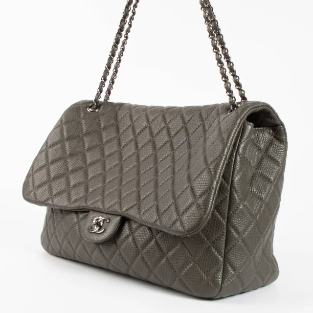 Chanel Khaki Calfskin XXL Flap Bag in Green Calfskin from Labellov, photo 5 of 9