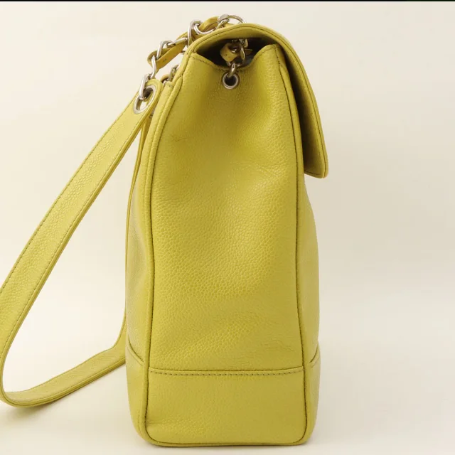 Chanel CC Turnlock Chain Bag, Yellow-Green, circa 1997 in Green Caviar leather from VINTAGE QOO TOKYO, photo 3 of 15