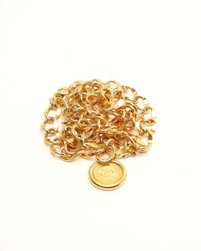 Chanel Chain Belt from A Retro Tale, photo 2 of 4