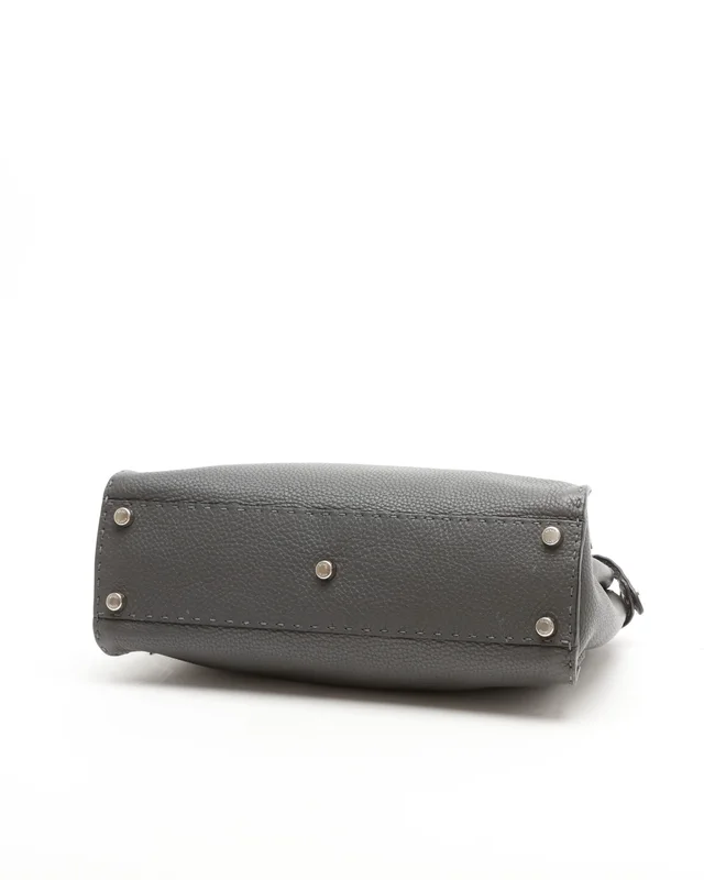 Fendi Peekaboo Medium Selleria Bag in Leather from A Retro Tale, photo 4 of 7