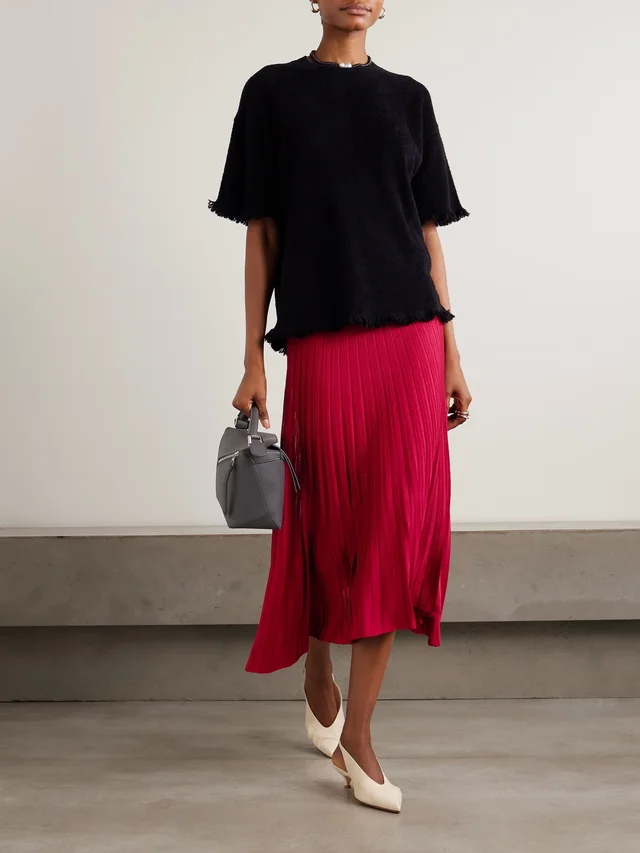 MARIA MCMANUS Asymmetric plissé cotton midi skirt in Red, photo 2 of 2 from NET-A-PORTER (Canada)