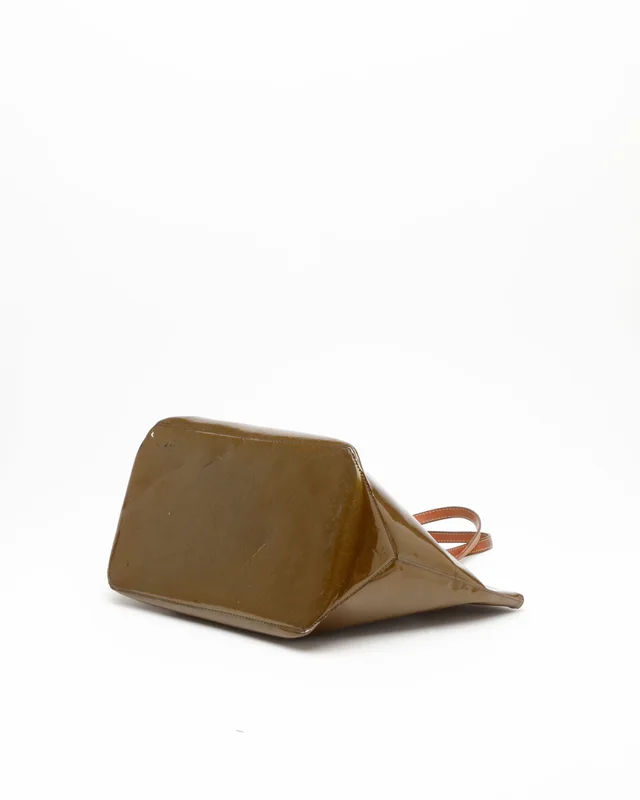 Louis Vuitton Vernis Bellevue GM Bag in Patent leather from A Retro Tale, photo 4 of 14