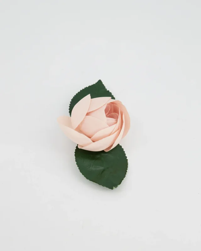 Chanel Rose Brooch with Leaf Details in Pink Silk from Sellier, photo 3 of 6