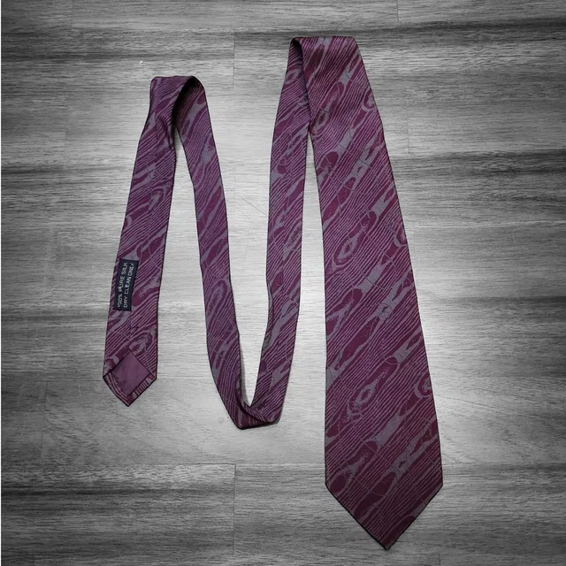 Vtg Giorgio Armani Abstract Silk Tie Italy 58x3.5 Luxe Vtg Old Money Designer in red|gray Silk from Poshmark
