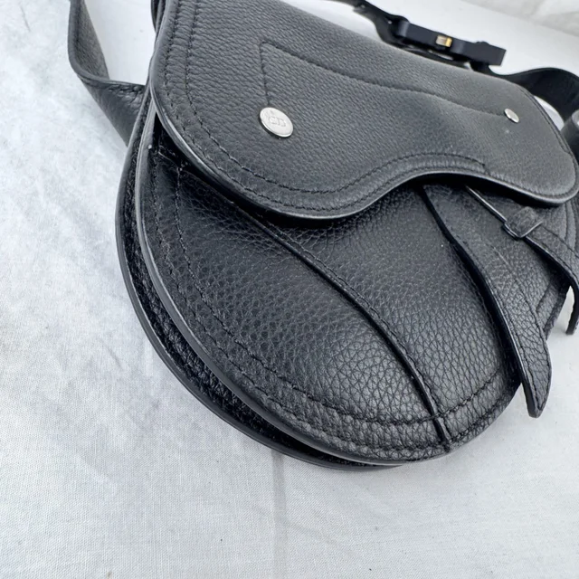 Dior Saddle Belt Bag in calfskin, Calfskin leather, grained calfskin, Metal from Reowned, photo 7 of 9