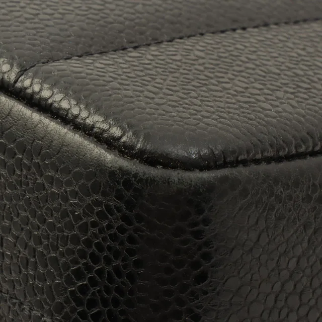 Chanel Circa 1995 Caviar Skin Mademoiselle Stitch CC Turnlock Chain Shoulder Bag Black in Black Caviar leather from VINTAGE QOO TOKYO, photo 14 of 17