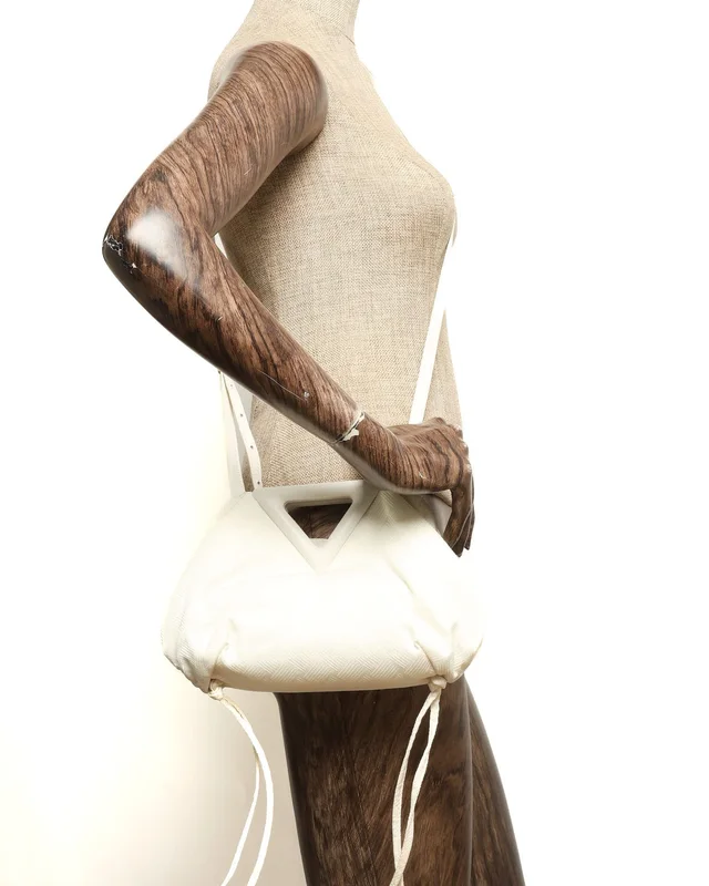 Bottega Veneta Small Point Handbag in Woven leather from A Retro Tale, photo 9 of 9