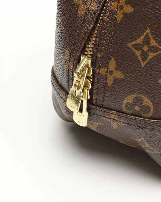 Louis Vuitton Monogram Deauville Bag in Coated canvas from A Retro Tale, photo 8 of 14