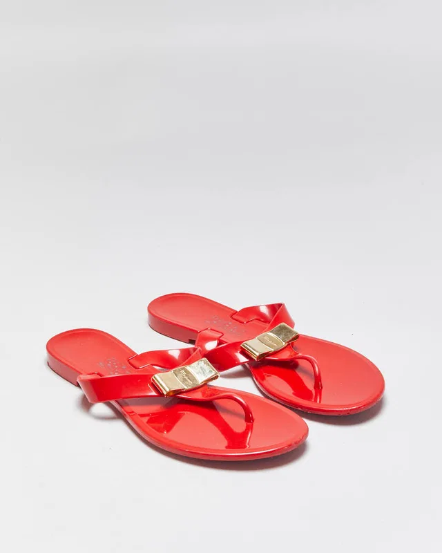 Ferragamo Women's Red Farelia Jelly Flip Flop Sandals - UK4 in Red from Rokit Vintage