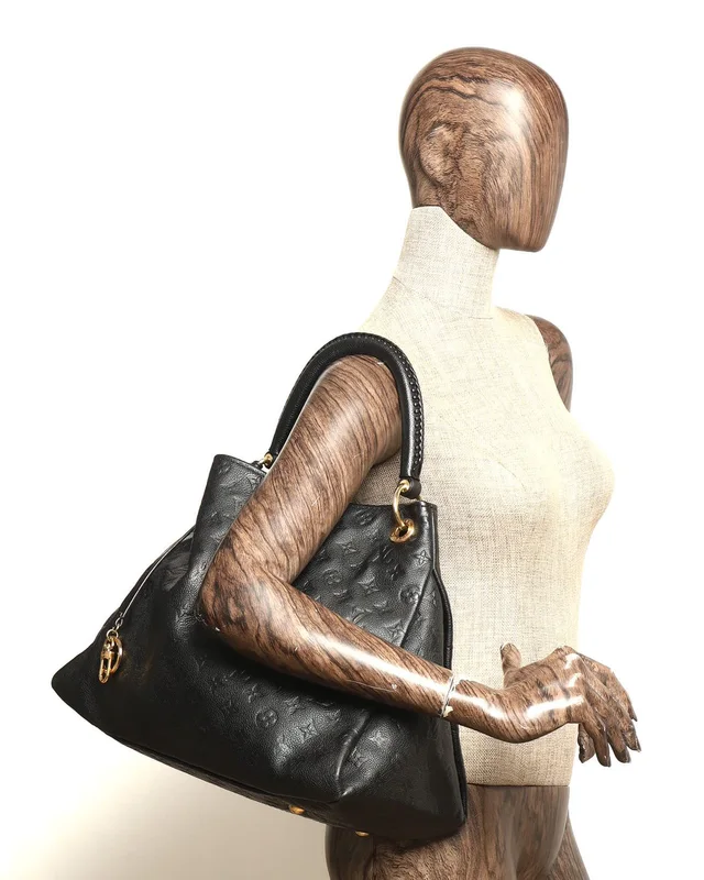Louis Vuitton Empreinte Artsy MM Bag in Leather from A Retro Tale, photo 11 of 11