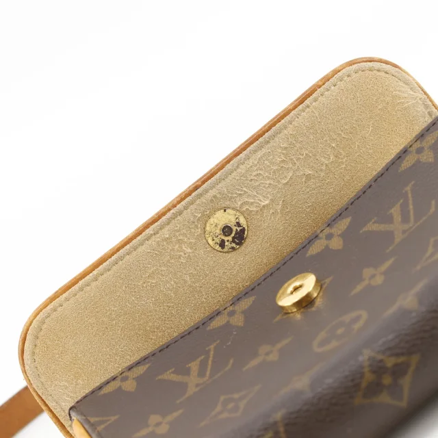 Louis Vuitton Pochette Florentine Monogram waist bag in Brown Canvas from LuxUness, photo 6 of 19