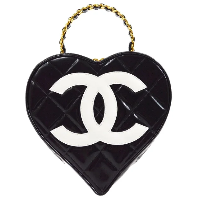 Chanel 1995-1996 Black Patent Leather Heart Top Handle Bag in Black Patent leather from AMORE Vintage Tokyo