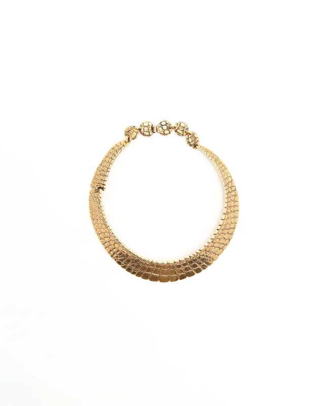 Clara Studio for Asymmetry Vintage Choker in Crocodile from A Retro Tale