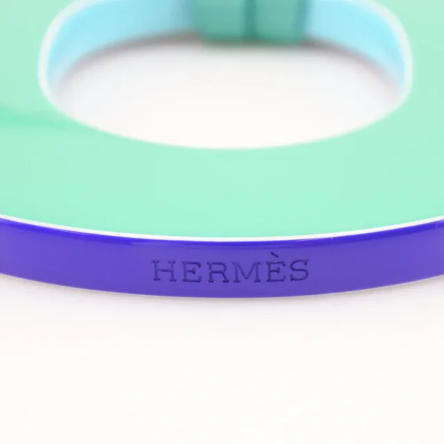 Hermès Lacquer Silk Necklace 052880FL in Green Canvas from LuxUness, photo 4 of 8