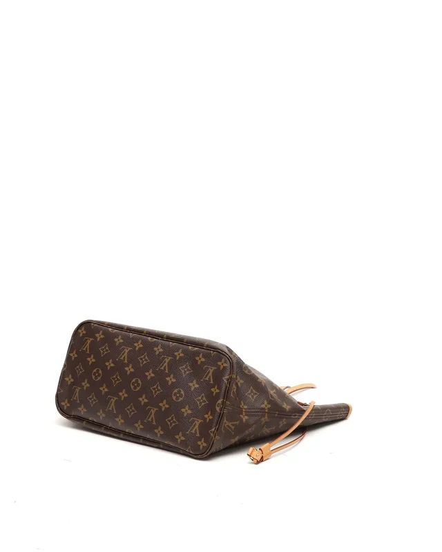 Louis Vuitton Monogram Neverfull MM Tote Bag in Coated canvas from A Retro Tale, photo 5 of 10