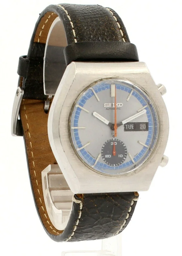 Vintage Automatic Chronograph Men's Watch | Seiko | Buy at in Leather from Truefacet