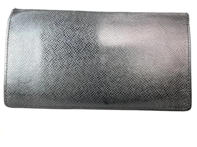 Louis Vuitton Charcoal Black Glacier Taiga Leather Brazza Long Wallet in Black Leather from Bagriculture