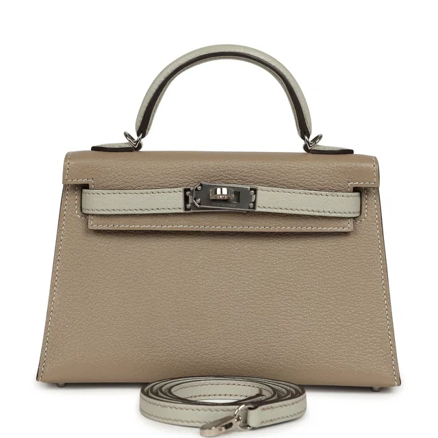 Hermès Special Order (HSS) Kelly Sellier 20 Gris Tourterelle in Grey Goatskin from Madison Avenue Couture