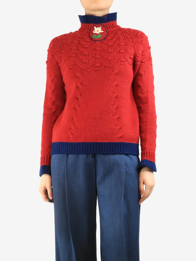 Chanel Red knit flower detail sweater - size UK 8 in Red Wool from Sign of the Times