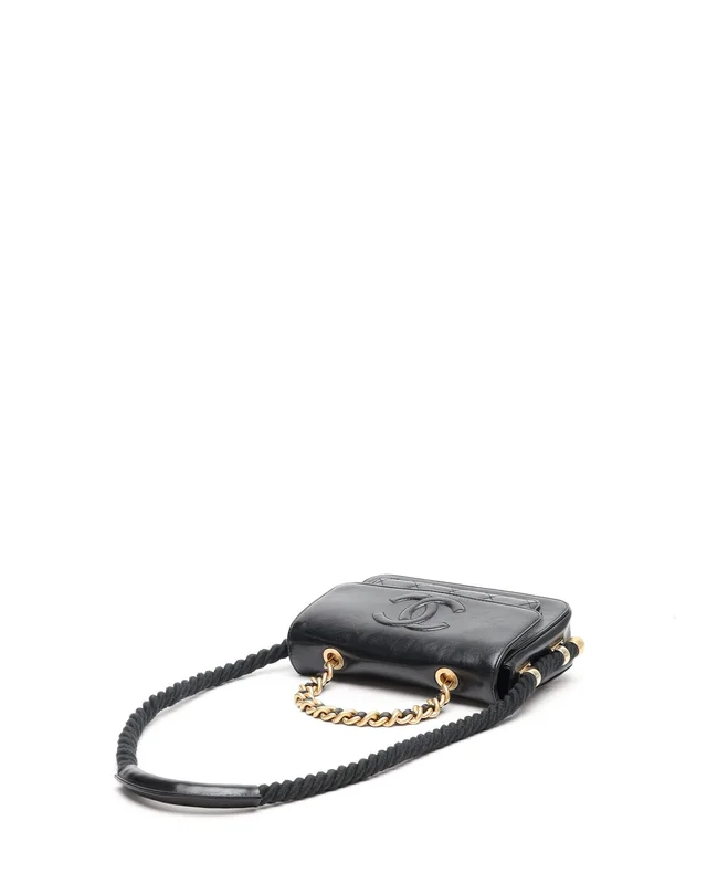 Chanel En Vogue Rope Flap Bag in Leather from A Retro Tale, photo 5 of 11