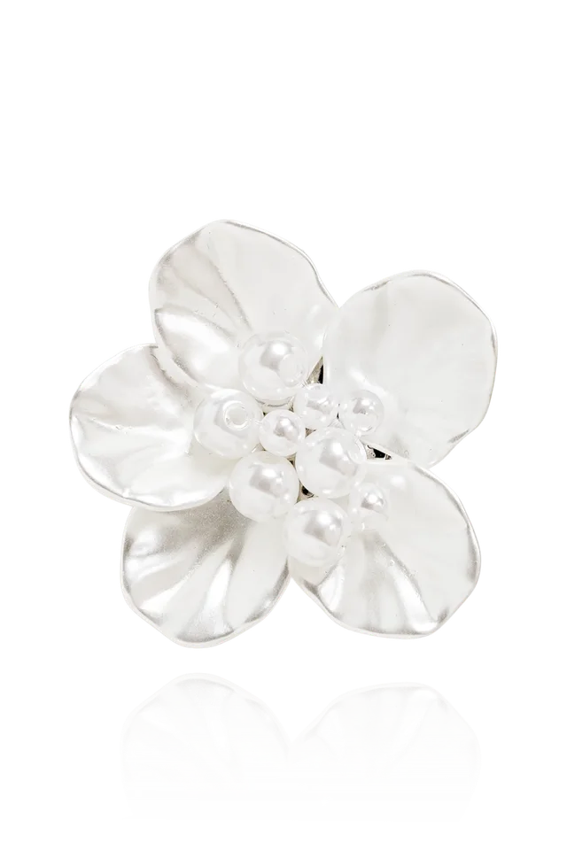 Self-Portrait Pearl-inlaid floral earrings, photo 5 of 5 from SENSER