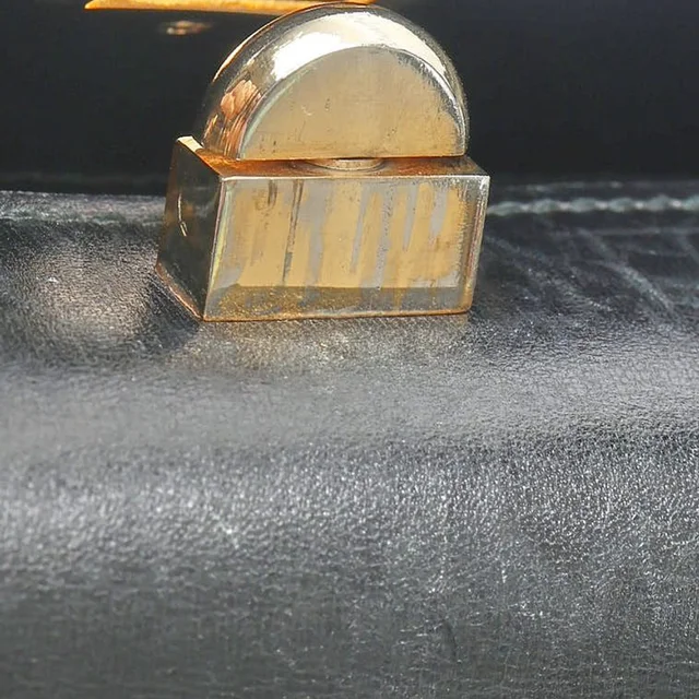 Gucci Turn Lock Handbag in Leather from A Retro Tale, photo 7 of 9