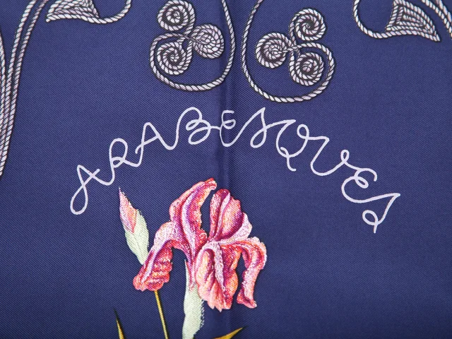 Hermès Arabesques Silk Scarf 90cm in Silk from Ann's Fabulous Finds, photo 3 of 6