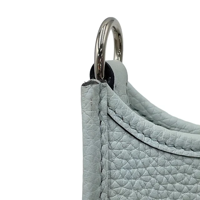 Hermès Evelyne Amazon Long Blue Pale/Etain Taurillon Clemence Size TPM in Taupe Clemence leather from GALLERY RARE, photo 7 of 18