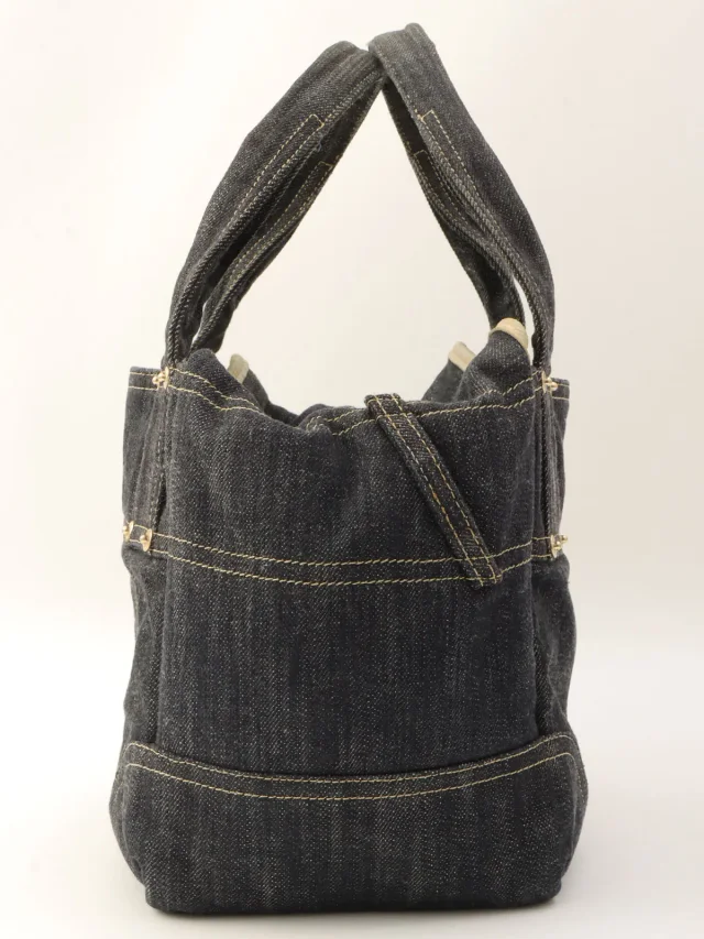 Chanel 2005-era Sparkling Denim CC Mark Stitch Handbag Indigo in Denim from VINTAGE QOO TOKYO, photo 4 of 13