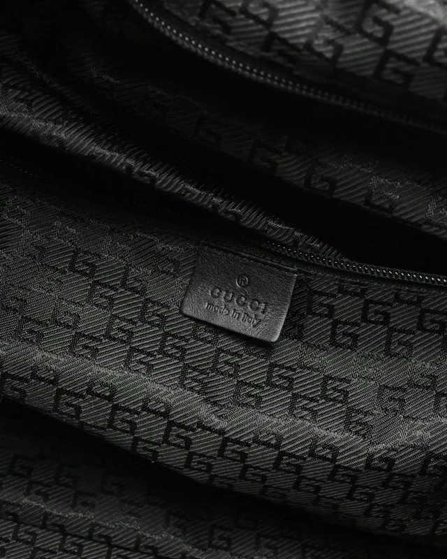 Gucci Nylon Boston Weekend Bag in Nylon from A Retro Tale, photo 13 of 15
