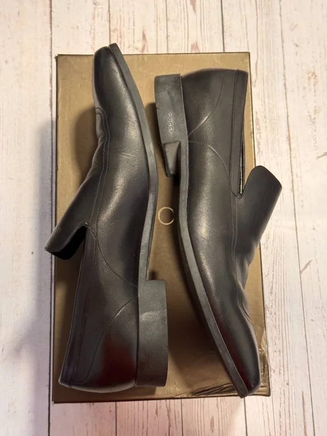 Gucci Men’s Leather Loafers Size: UK 11 in Black Leather from Oxfam Online Shop, photo 2 of 5