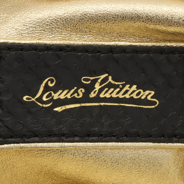 Louis Vuitton 2006 Monogram Satin Aumoniere Noir in Black Satin from VINTAGE QOO TOKYO, photo 7 of 10