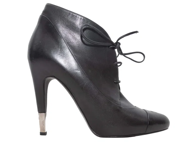 Black Chanel Leather Cap-Toe Heeled Booties Size 41 in Black Leather from Designer Revival