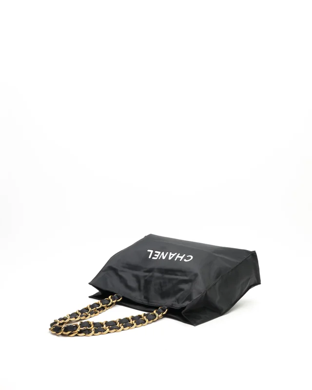 Chanel CC Chain Tote Bag in Nylon from A Retro Tale, photo 5 of 14