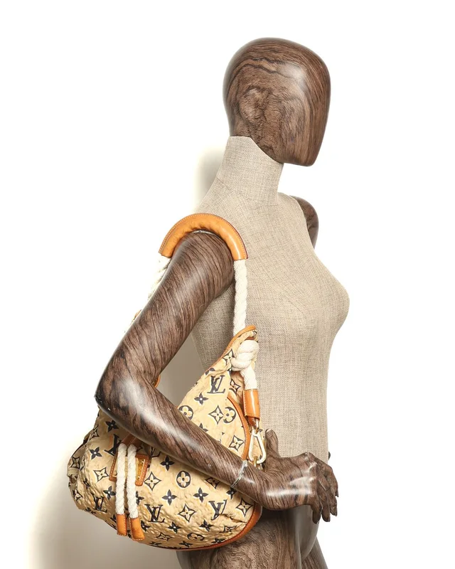 Louis Vuitton Cruise Bulles MM Bag in Nylon from A Retro Tale, photo 6 of 17