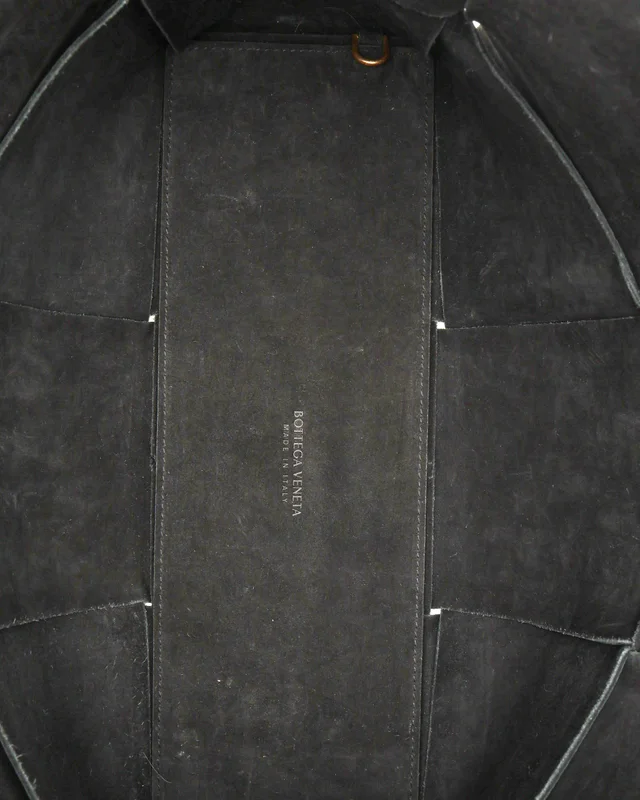 Bottega Veneta Medium Arco Bag in Suede from A Retro Tale, photo 6 of 7