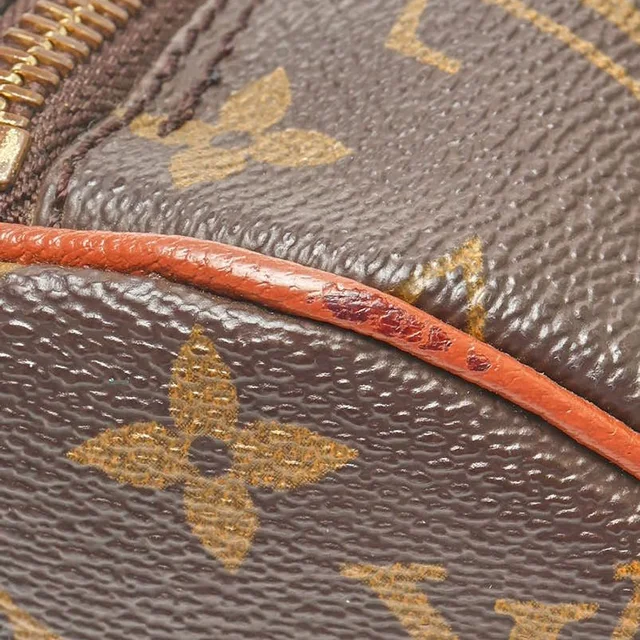 Louis Vuitton Monogram Papillon Pochette 30 Bag in Coated canvas from A Retro Tale, photo 6 of 10