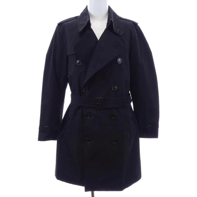 Burberry Trench Coat from LuxUness