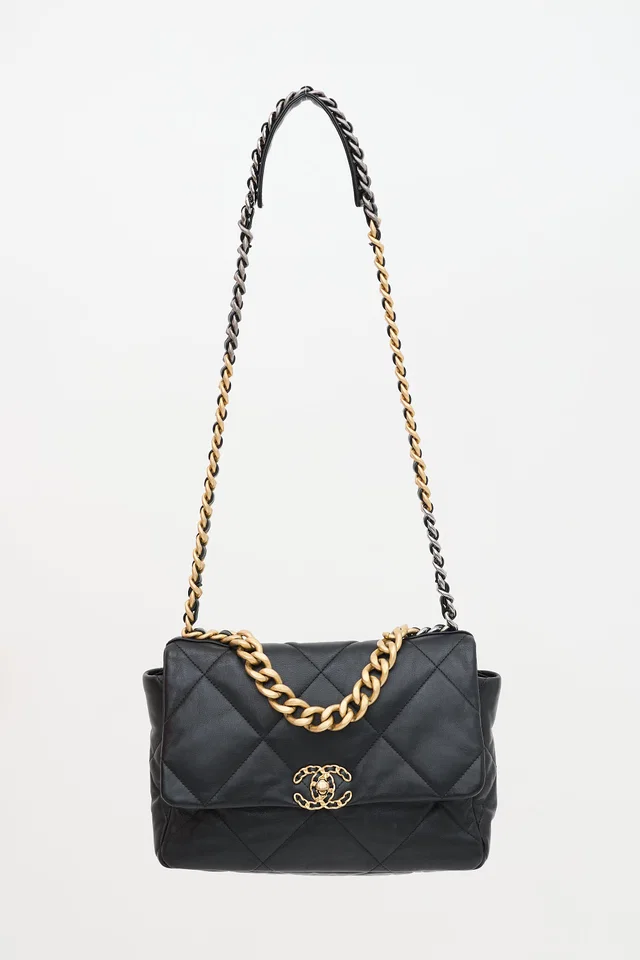 Chanel 2020 Quilted Leather 19 Flap Bag in Leather from VSP Consignment