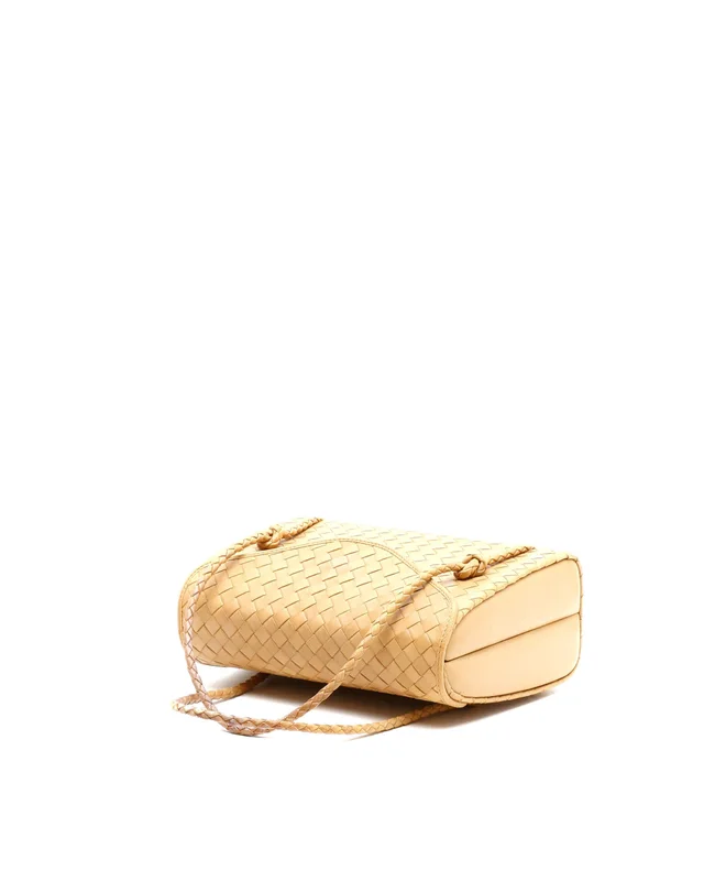 Bottega Veneta Intrecciato Handbag in Woven leather from A Retro Tale, photo 4 of 10