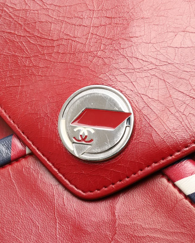 Chanel Airlines Envelope Clutch Bag in Lambskin from A Retro Tale, photo 4 of 7