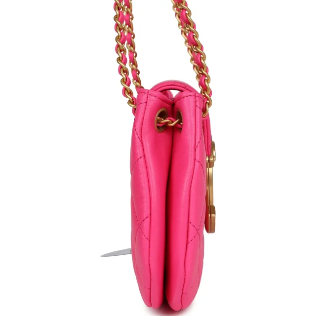 Chanel CC Mini Shoulder Bag Fuchsia Lambskin Antique Gold Hardware in Pink Lambskin from Madison Avenue Couture, photo 3 of 10
