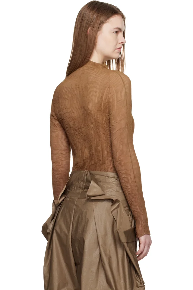 ISSEY MIYAKE Beige Chiffon Twist 3 Top, photo 3 of 5 from SSENSE